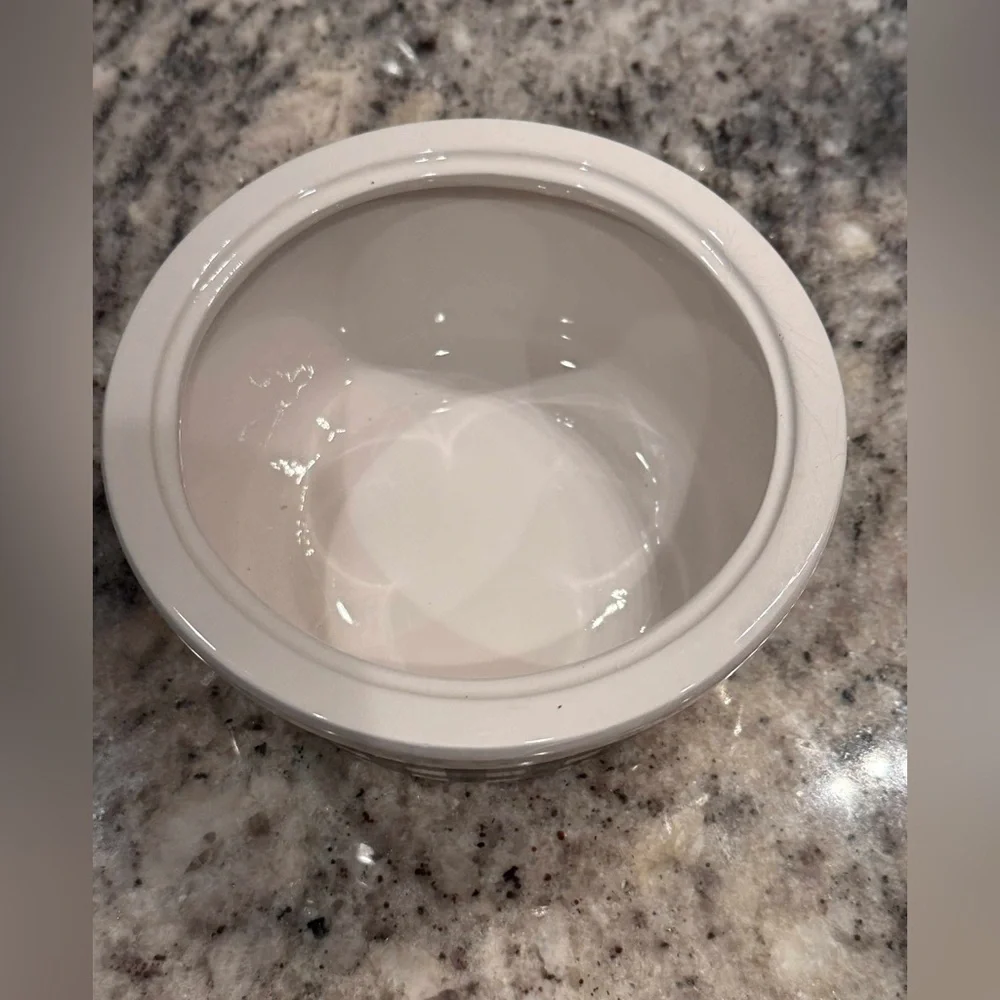 Plaid Ceramic mini Dish with Lid 3x7in
